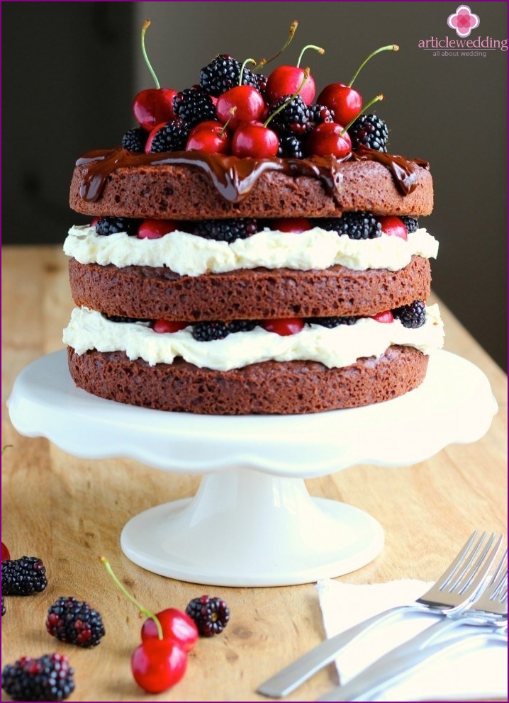 Cake with cherry