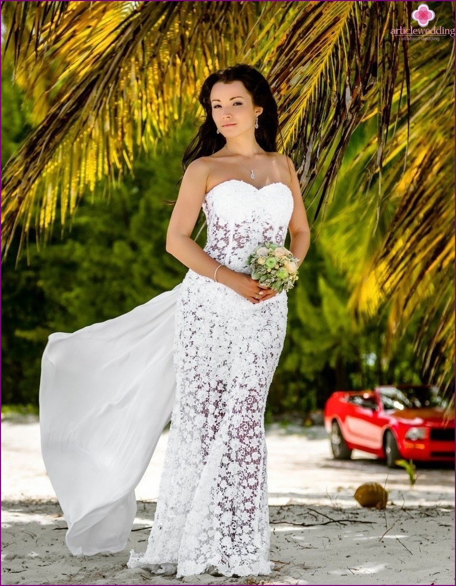 فستان زفاف الشاطئ