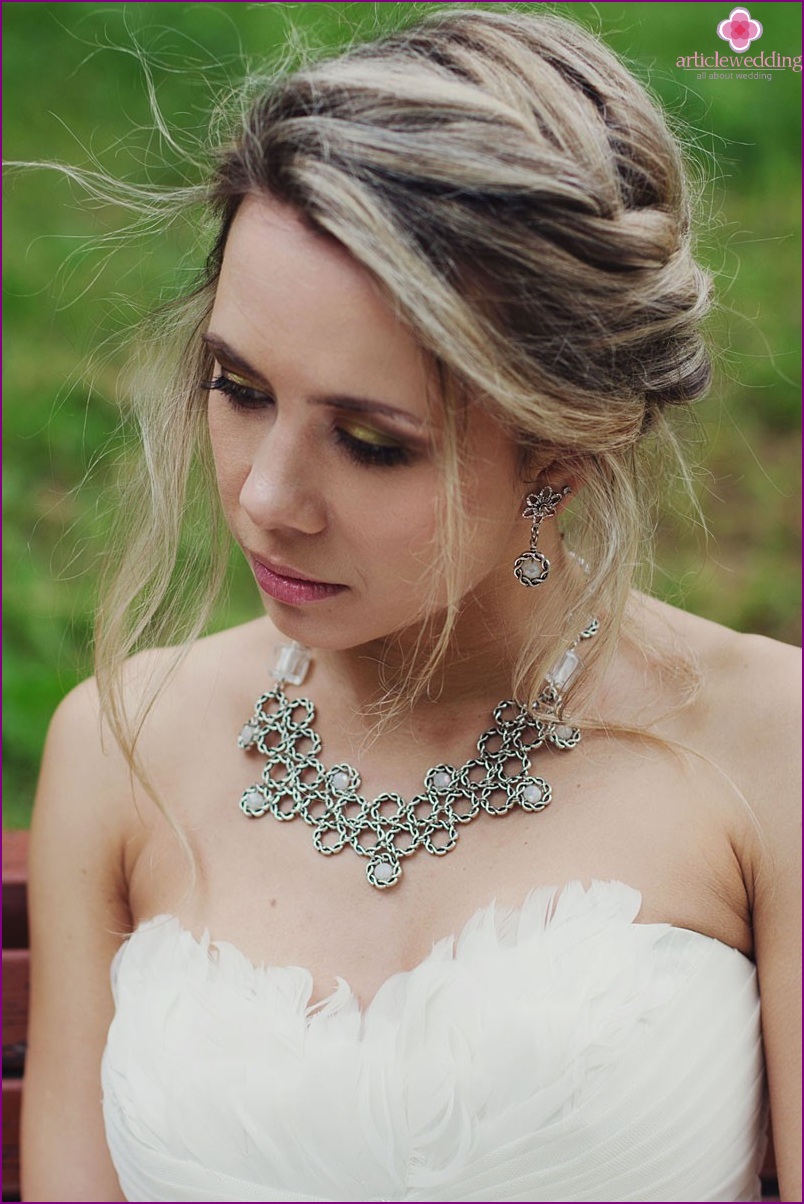 Jewelry for the bride