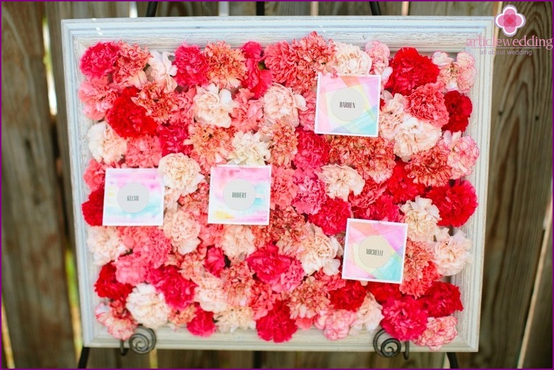 Decorative stand with carnations