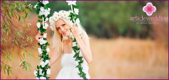 Bride in a wreath of daisies