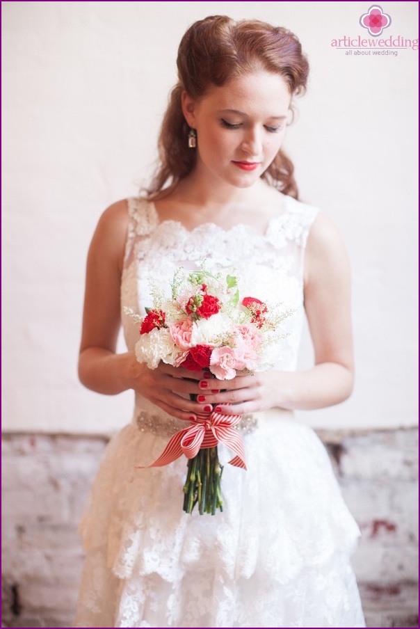 Bouquet rosso e bianco