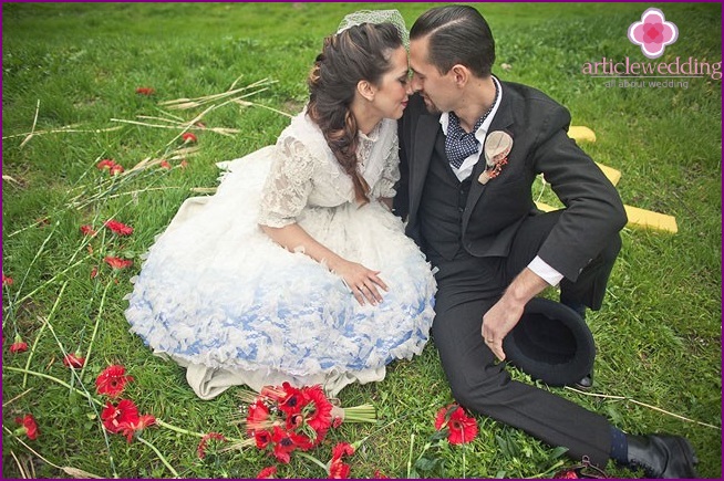 Newlyweds photo session in the style of the Wizard of the Emerald City