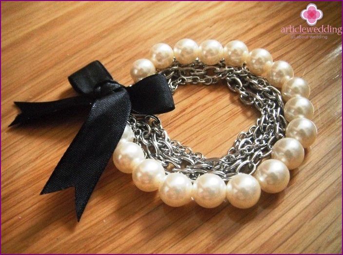 Perlenarmband und Kette