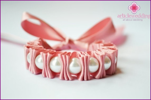 Dames armband bij de hand