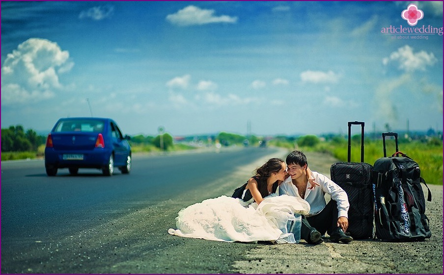 Newlyweds on a busy street