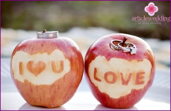 Apple wedding