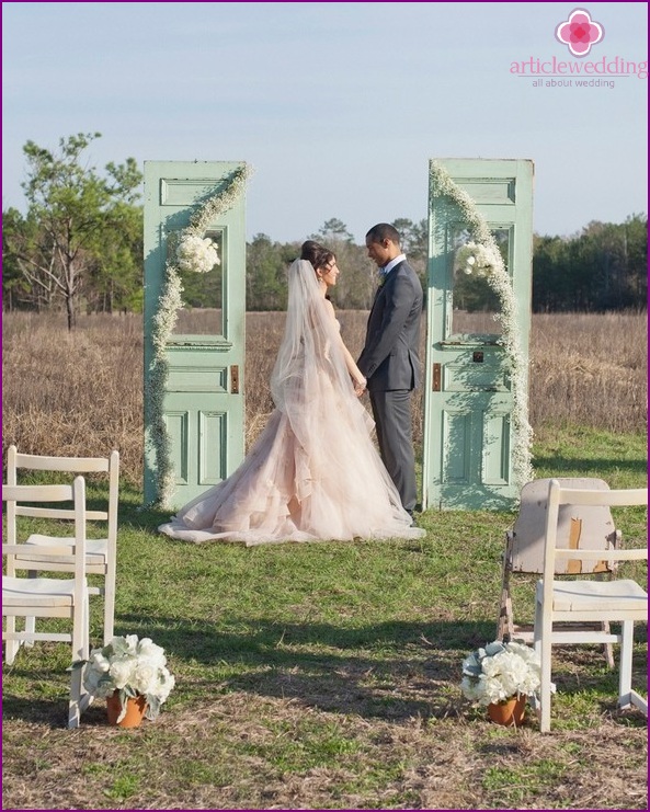 Provence style wedding arch