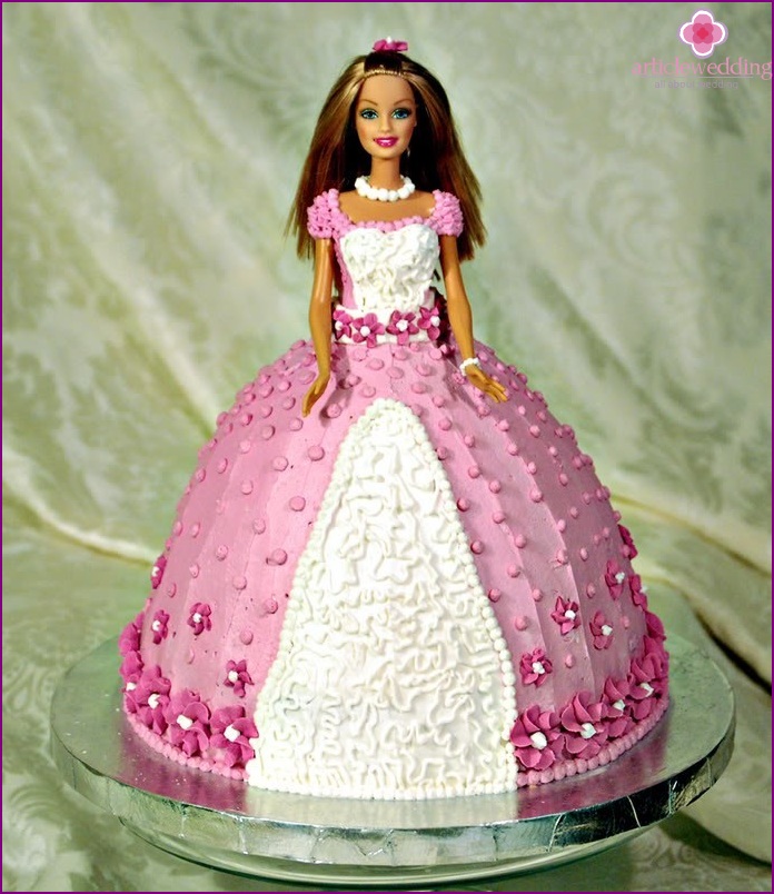 Barbie stílusú torta