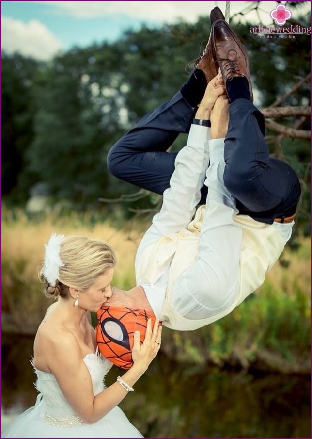 Spider-Man style wedding