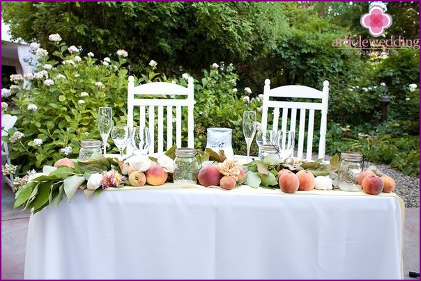 Peach style wedding