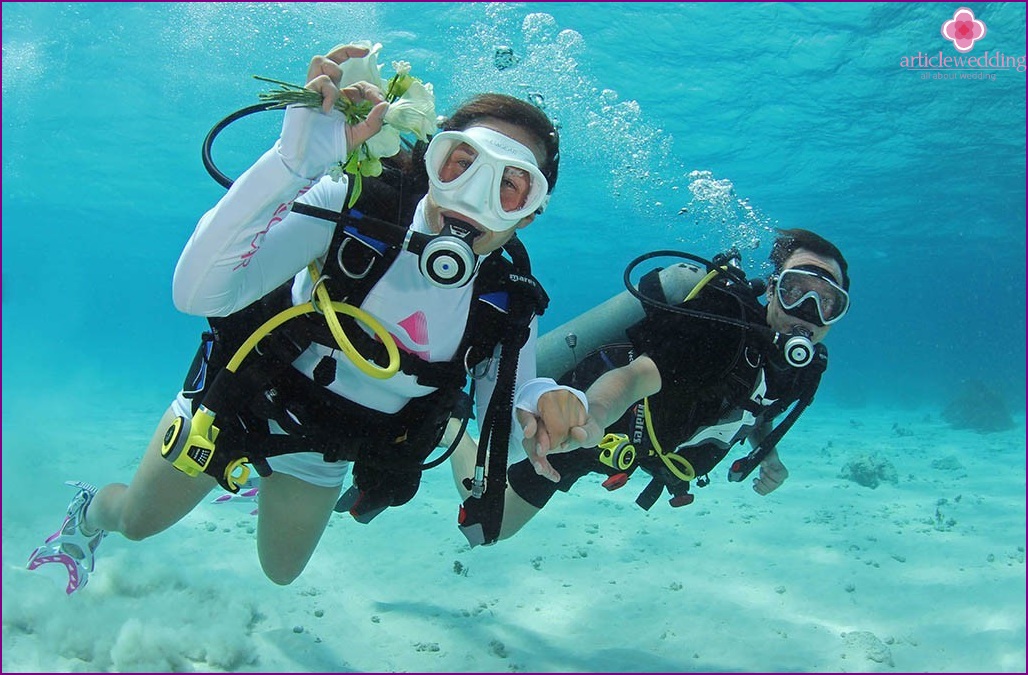 Wedding under water