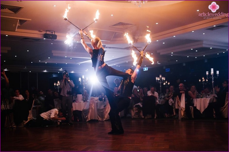 Espectáculo de fuego para la boda