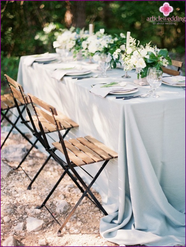 Decoración de la boda en azul polvoriento