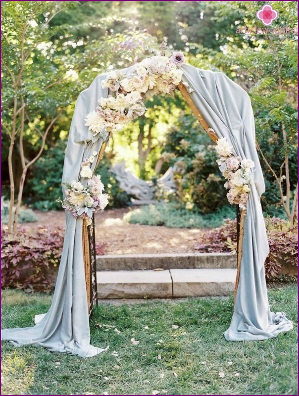 Decoración de la boda en azul polvoriento