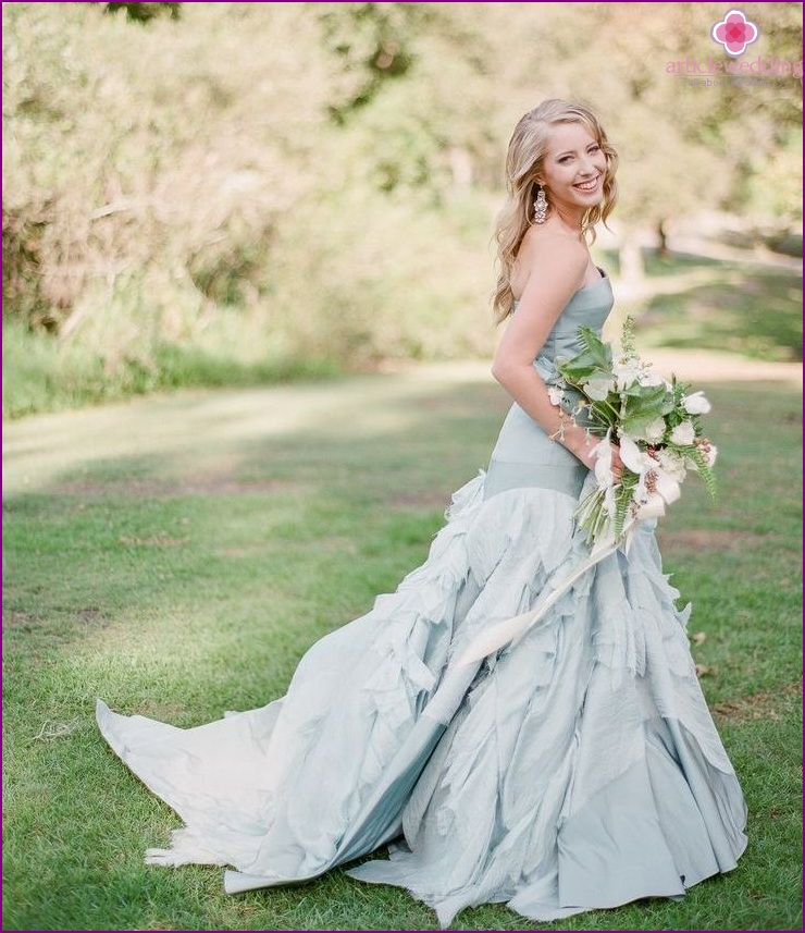 Vestido de casamento azul empoeirado