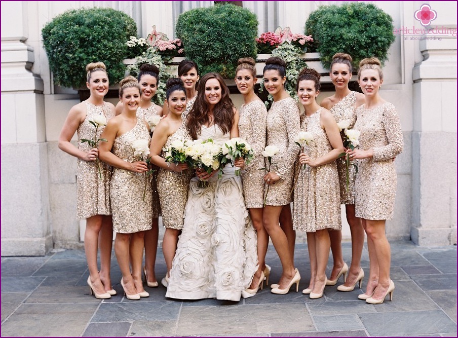 Bridesmaids in blue dresses