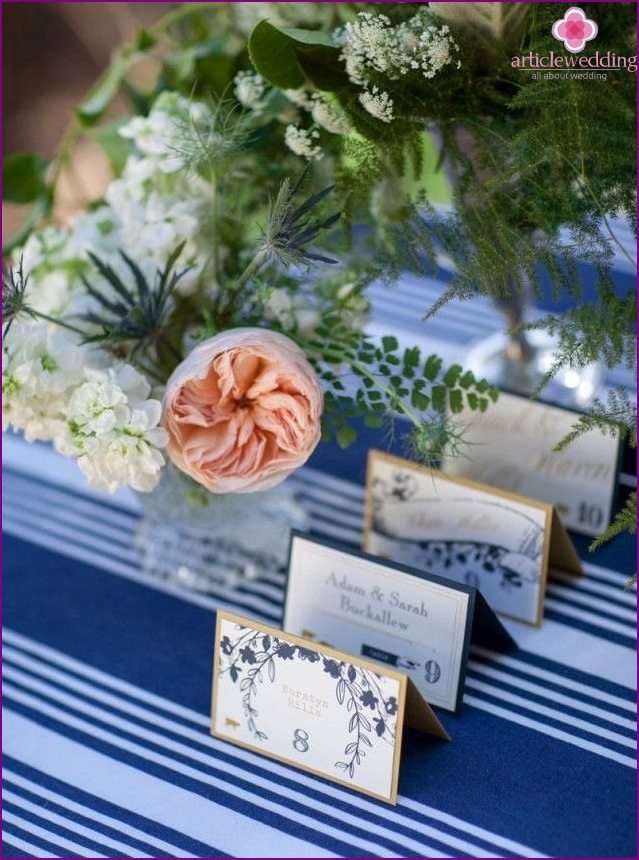 Banquet cards in blue and gold