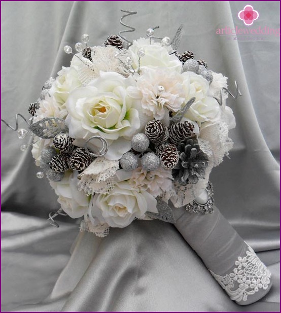 Winter bride bouquet