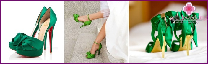 Sapatos de casamento de cetim verde