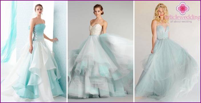 Turquoise Princess Dress: an opportunity to find yourself in a fairy tale