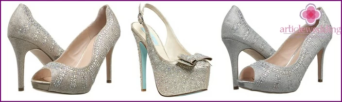 Wedding shoes for a short bride