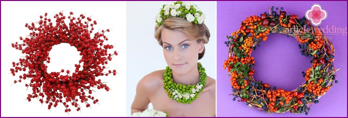 Une combinaison de baies et de fleurs pour une couronne de mariage