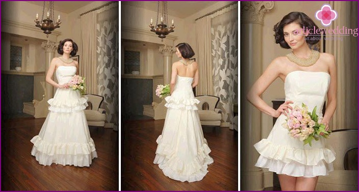 Photo of wedding models with a variable bodice