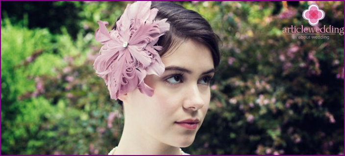 Wedding hairstyle with flower