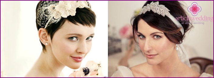 Hoop with flower: wedding hairstyle