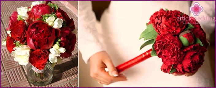 Az esküvő vörös pünkösdi rózsa elragadó