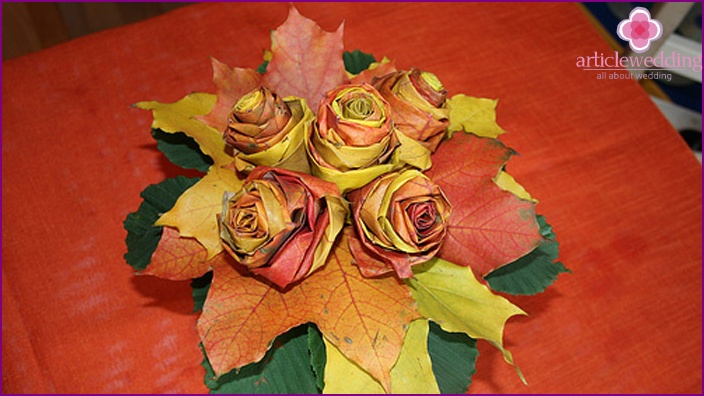 Natural materials for the bride's bouquet