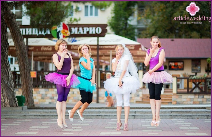 Where to spend a bachelorette party: a walk