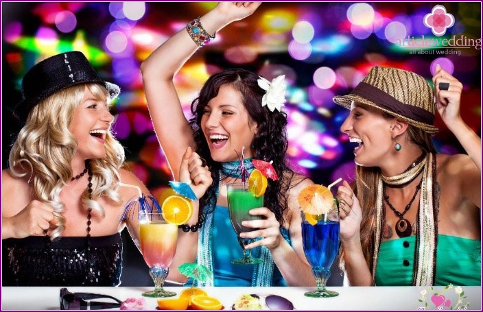 What to choose for a bachelorette party - cafe, bar, club?