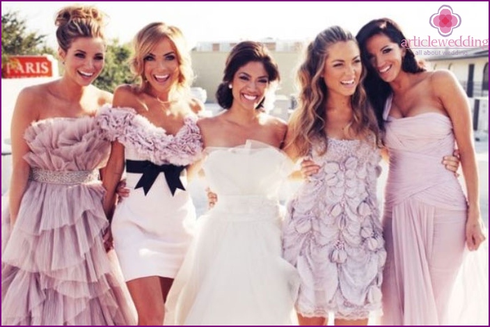Dresses bridesmaids of different lengths