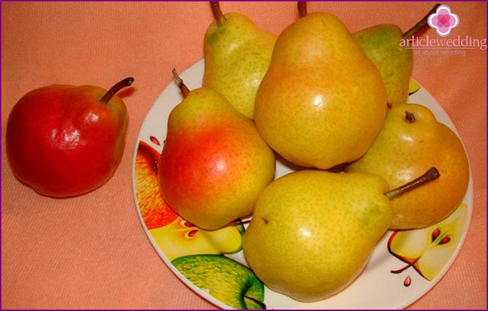 Päron för fruktbröllopstävlingen