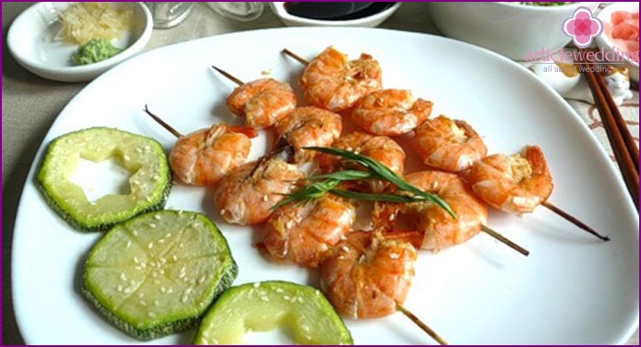 Fried shrimp for a wedding party