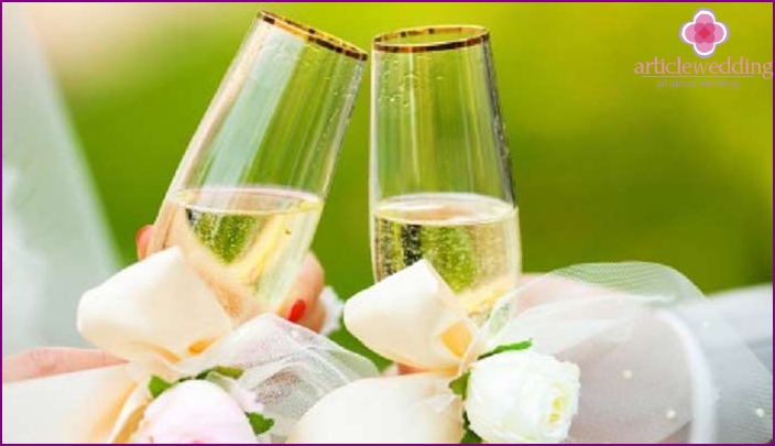 الشمبانيا لحفل الزفاف