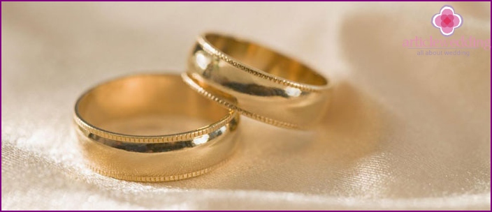 Nuevos anillos para una boda dorada
