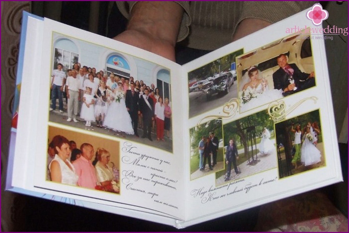 Upright wedding photo book with wishes