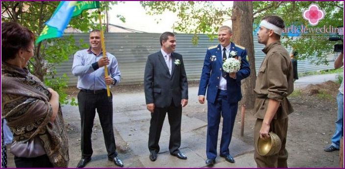 الصورة: العروس فدية في نمط الجيش
