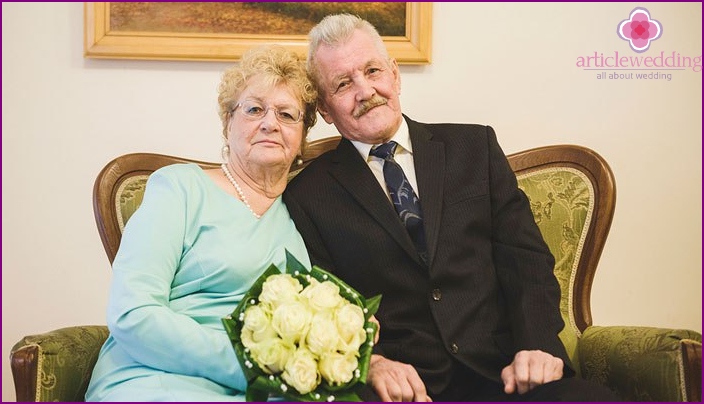 Spouses after 67.5 years from the wedding day