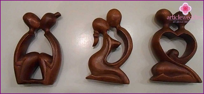Wooden statuette for the anniversary