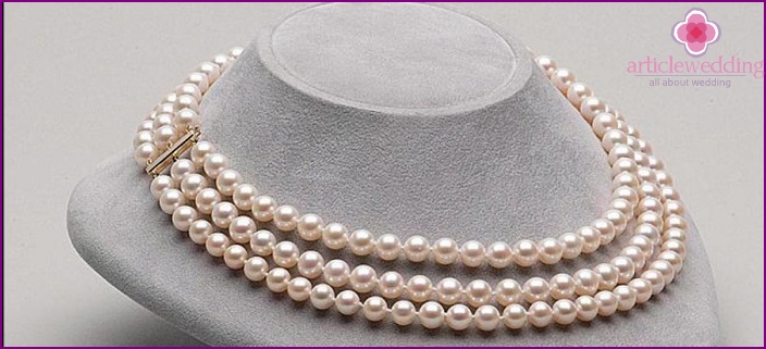 Anniversary wife pearl necklace