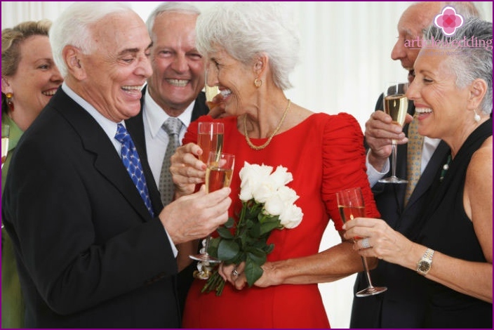الاحتفال بالذكرى الأربعين للزواج