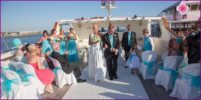 Wedding ceremony on a yacht