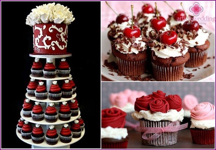 Cupcakes with accents of Bordeaux color