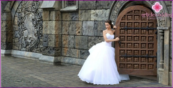 El castillo es el lugar perfecto para la boda.