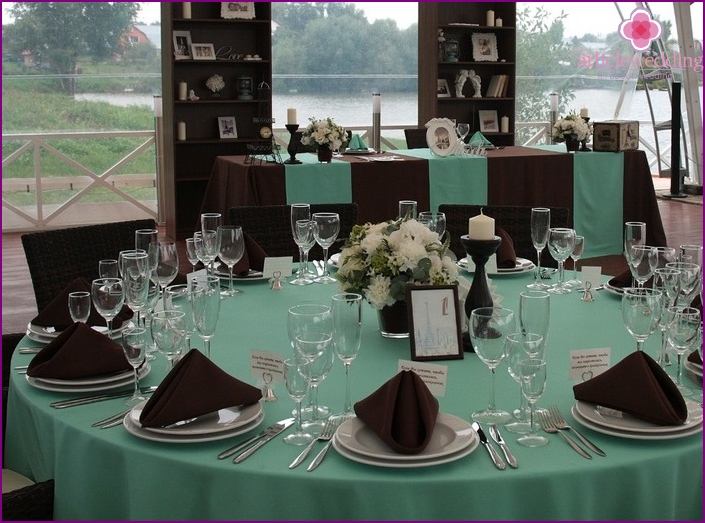 Fête de mariage au chocolat à la menthe