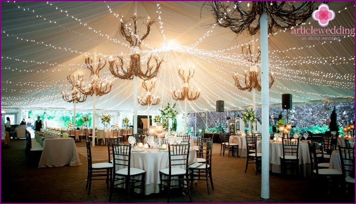 Candles in a wedding decor